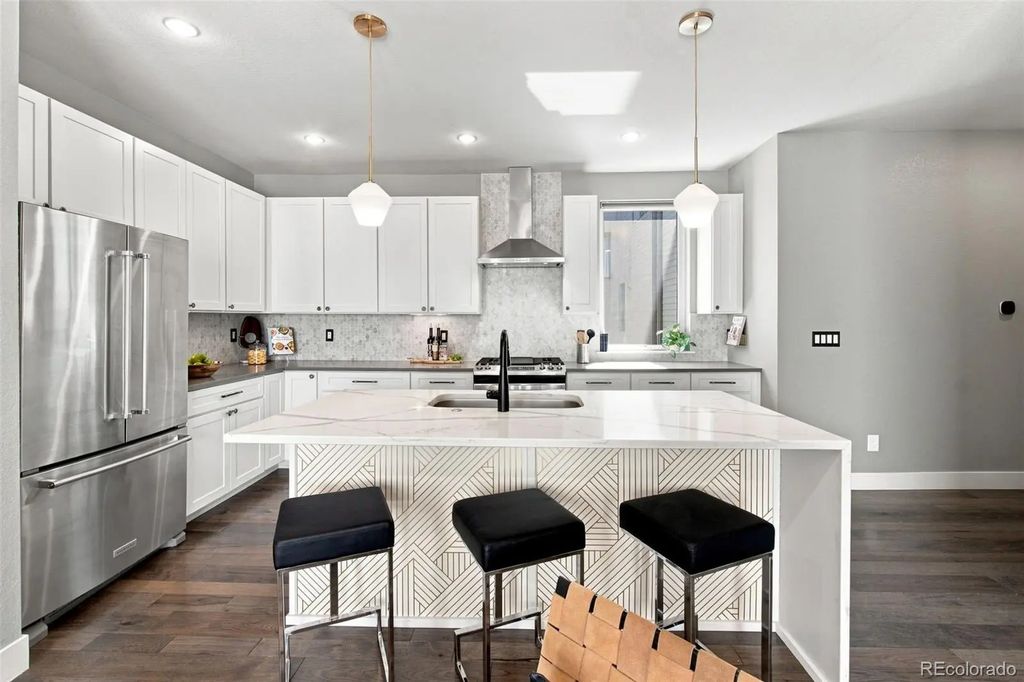 2432 N Washington Street, Denver
