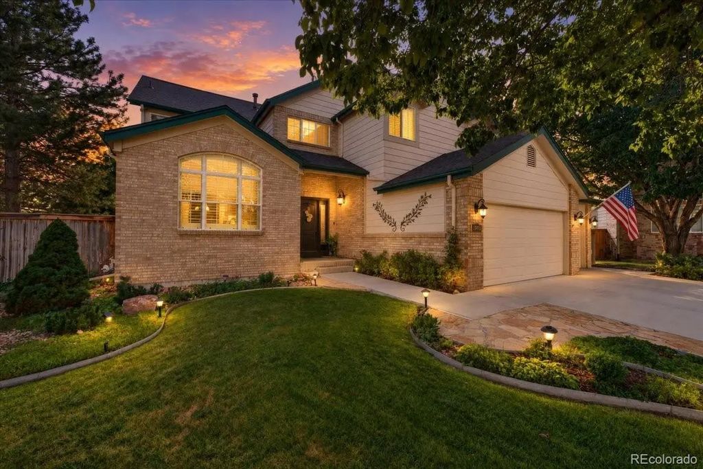 10415 Lions Heart, Littleton