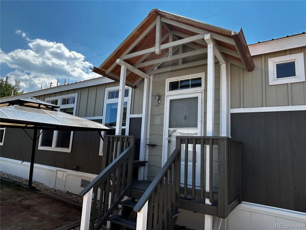 325 E Main Street 23, Silver Cliff