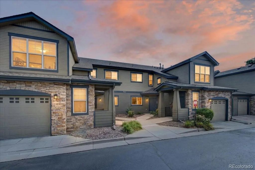 2122 S Fulton Circle 103, Aurora