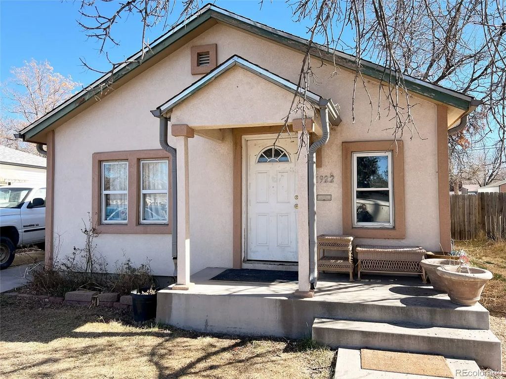 1922 Fulton Street, Aurora
