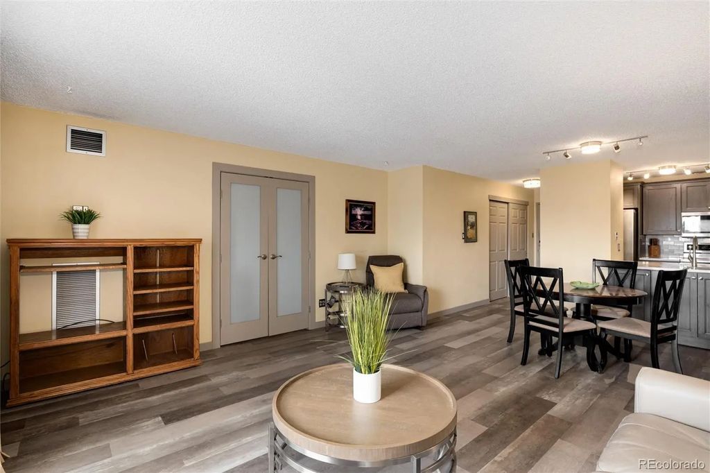 2880 S Locust, Denver