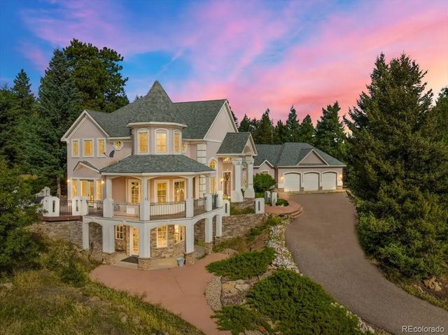8111 S Homesteader Drive, Morrison