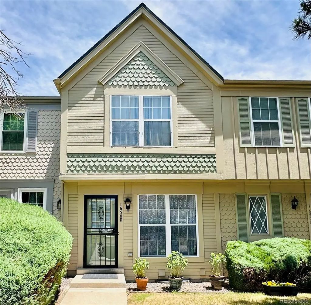 1650 S Ivory Circle D, Aurora