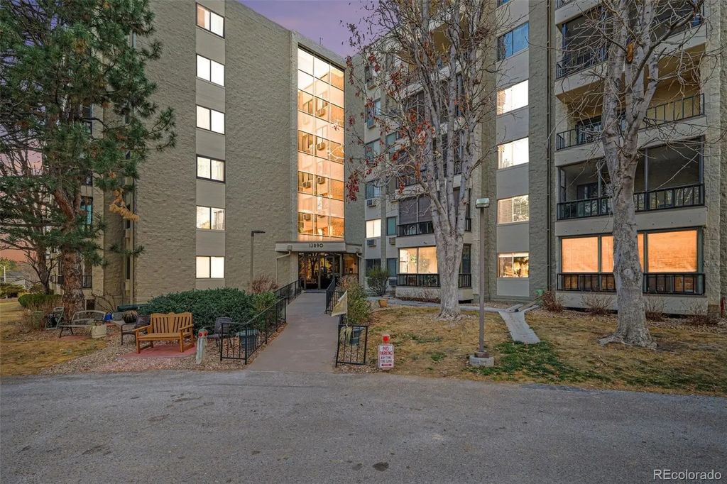 13890 E Marina Drive 206, Aurora