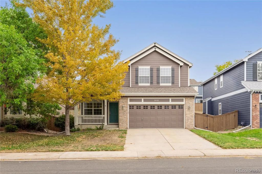 9692 Sun Meadow Street, Highlands Ranch