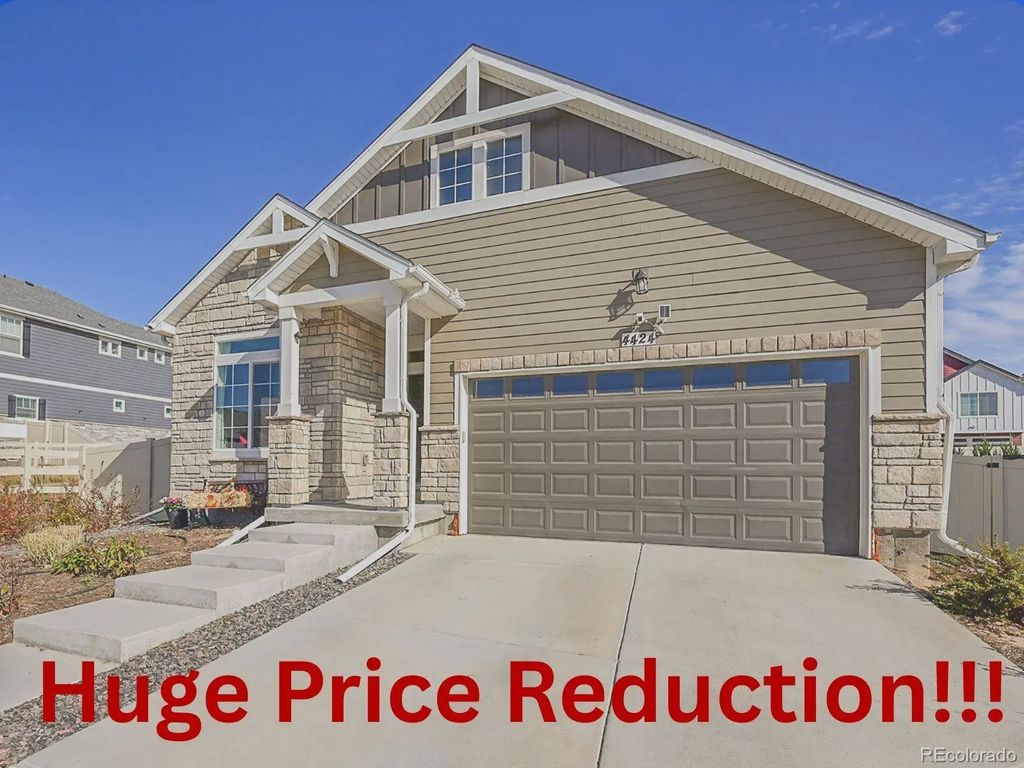 4424 N Quemoy Street, Aurora