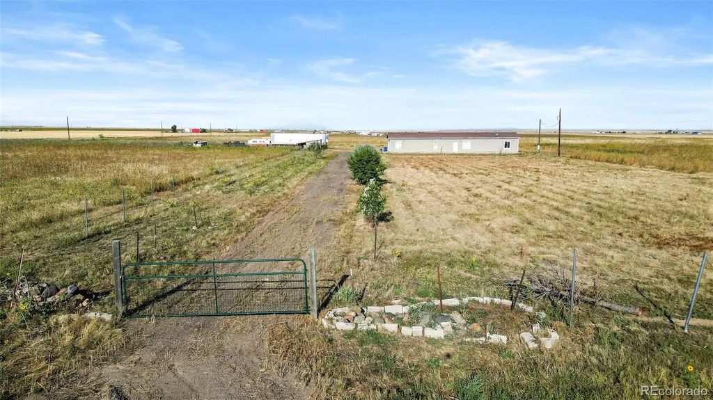 47081 E 106th Avenue, Bennett