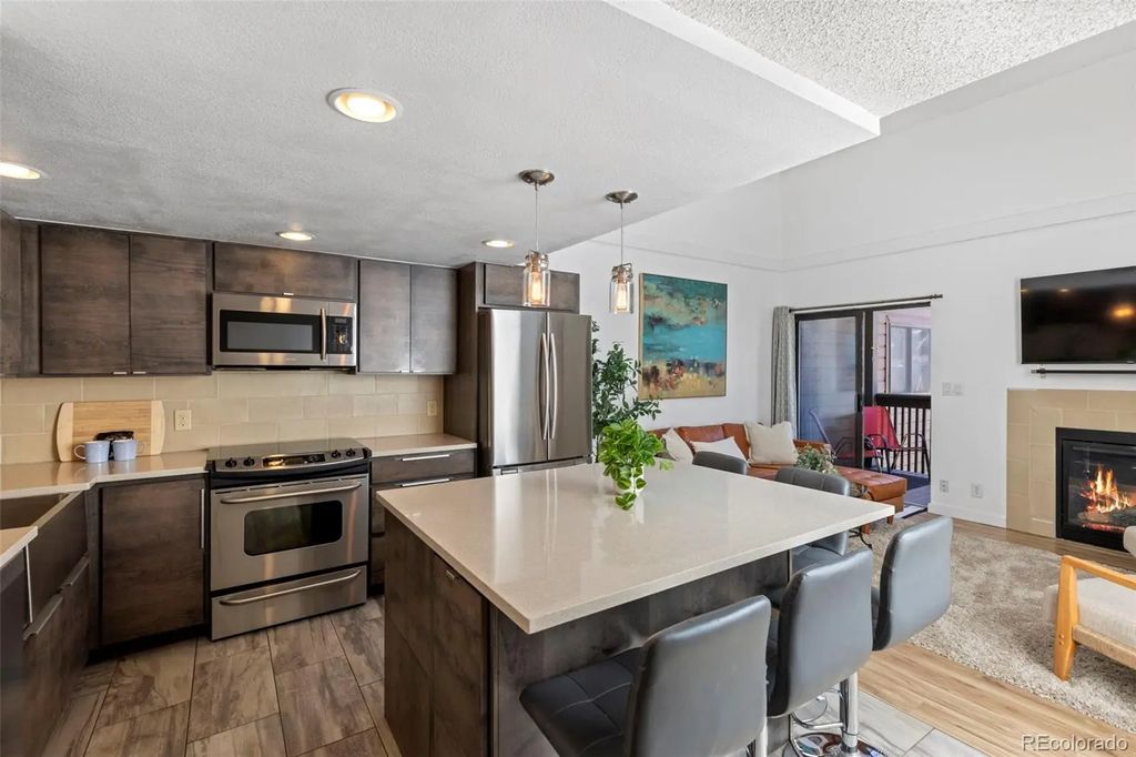 805 S 5th Avenue 332, Frisco