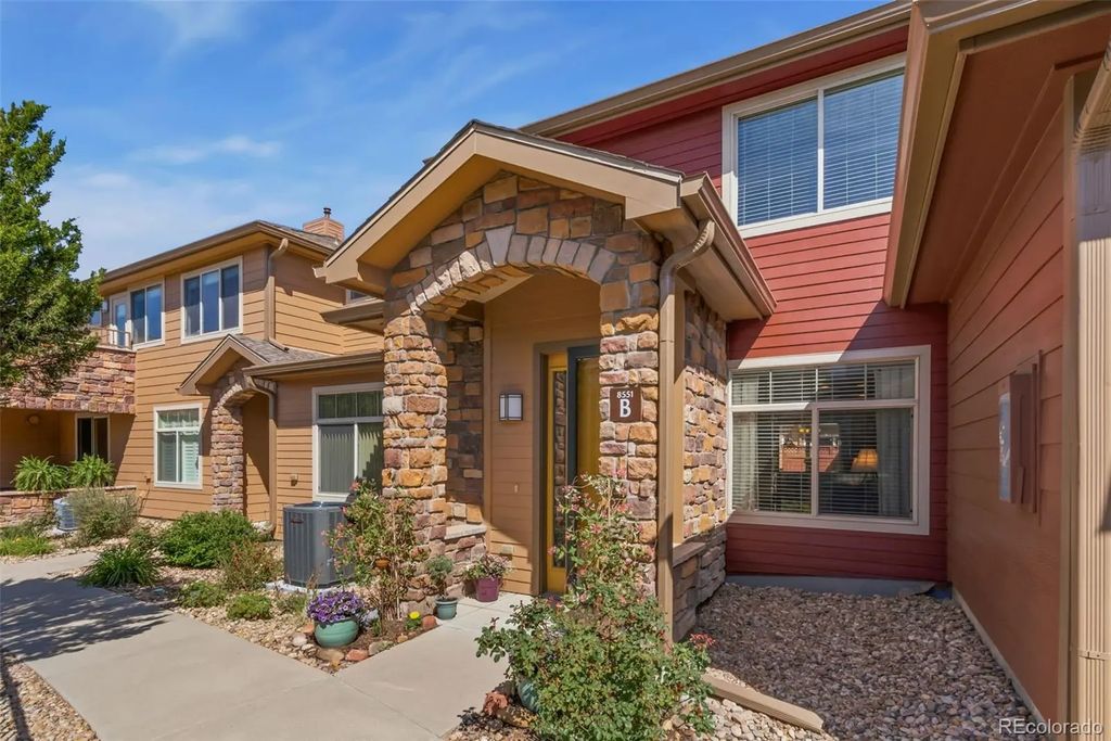 8551 Gold Peak Drive B, Highlands Ranch