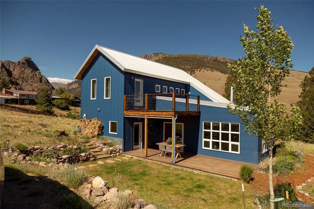 301 Rue La Fong Lane, Creede