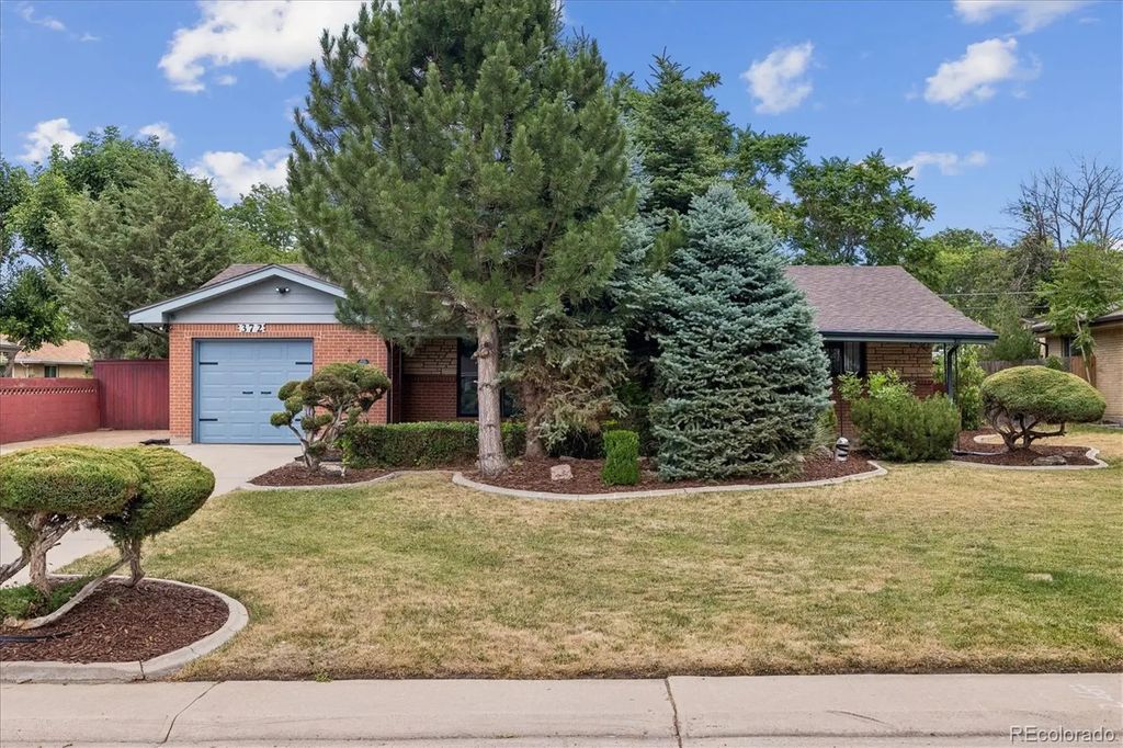 372 Lima Street, Aurora