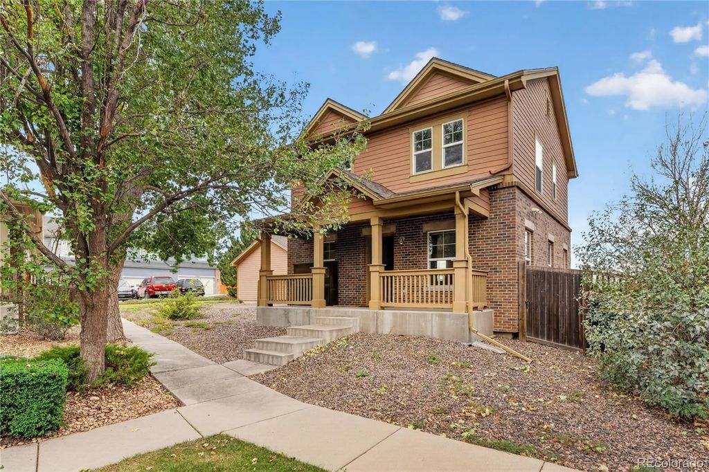 23341 E Saratoga Circle, Aurora