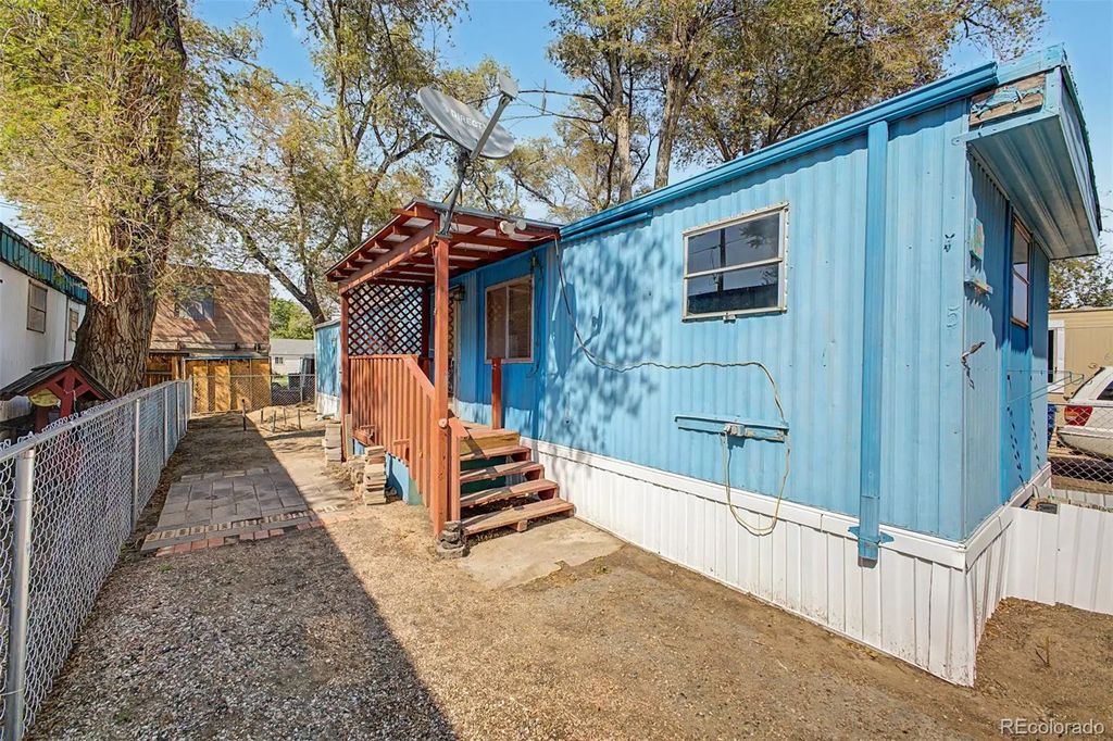 2626 Lake Avenue, Pueblo