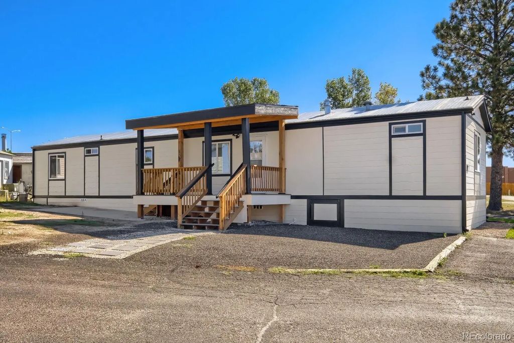 880 Beacon Lite Road, Monument