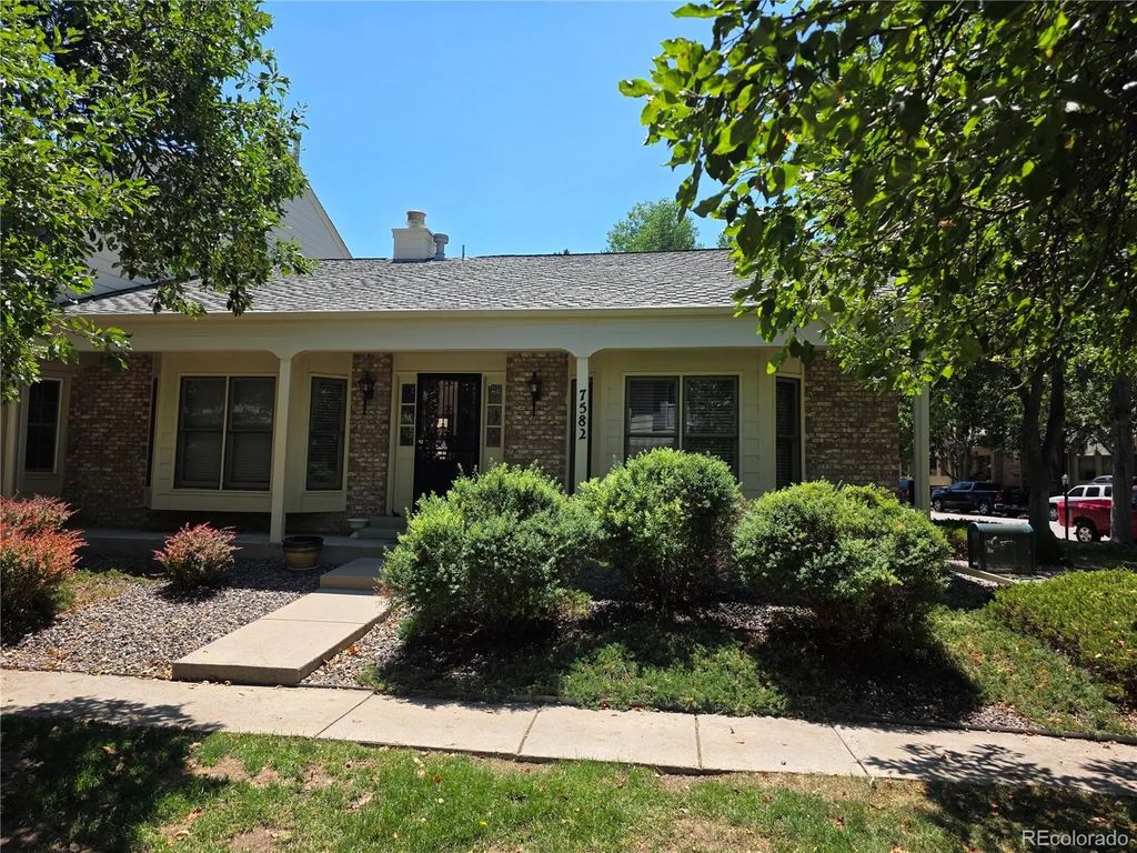 7582 S Cove Circle, Littleton