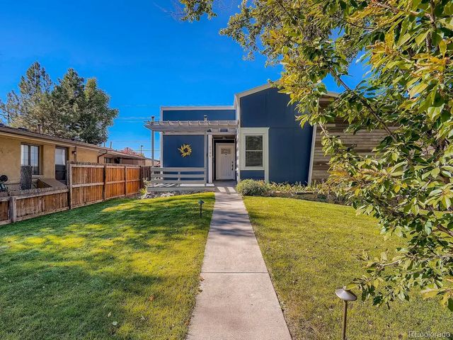 2735 S Delaware Street, Englewood