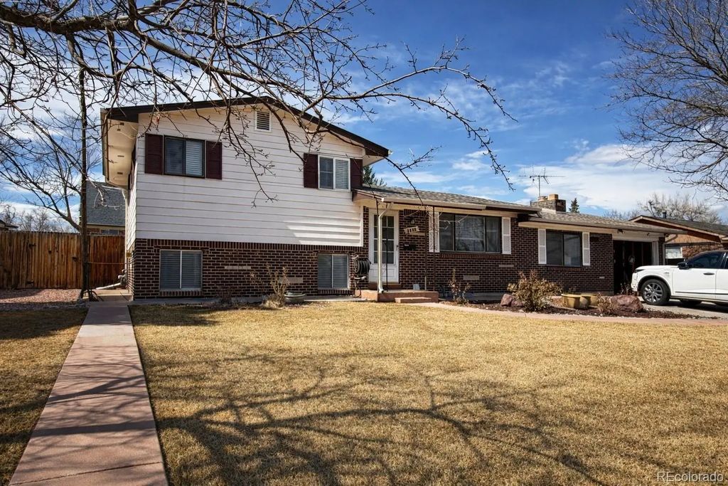 1299 S Brentwood Way, Lakewood