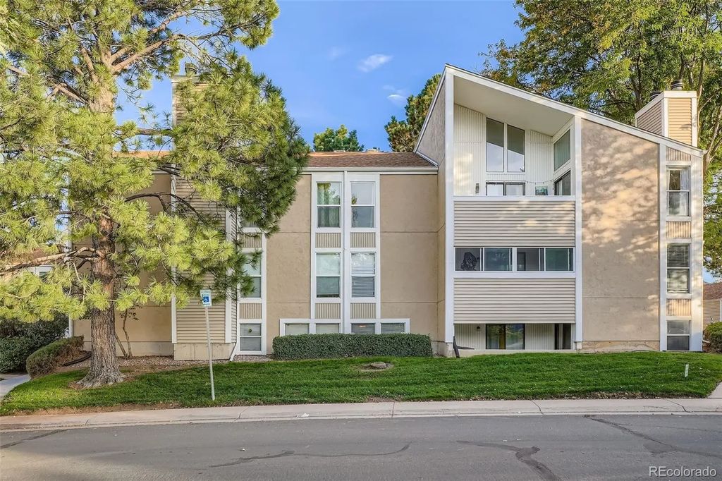 3874 S Fraser Street P11, Aurora