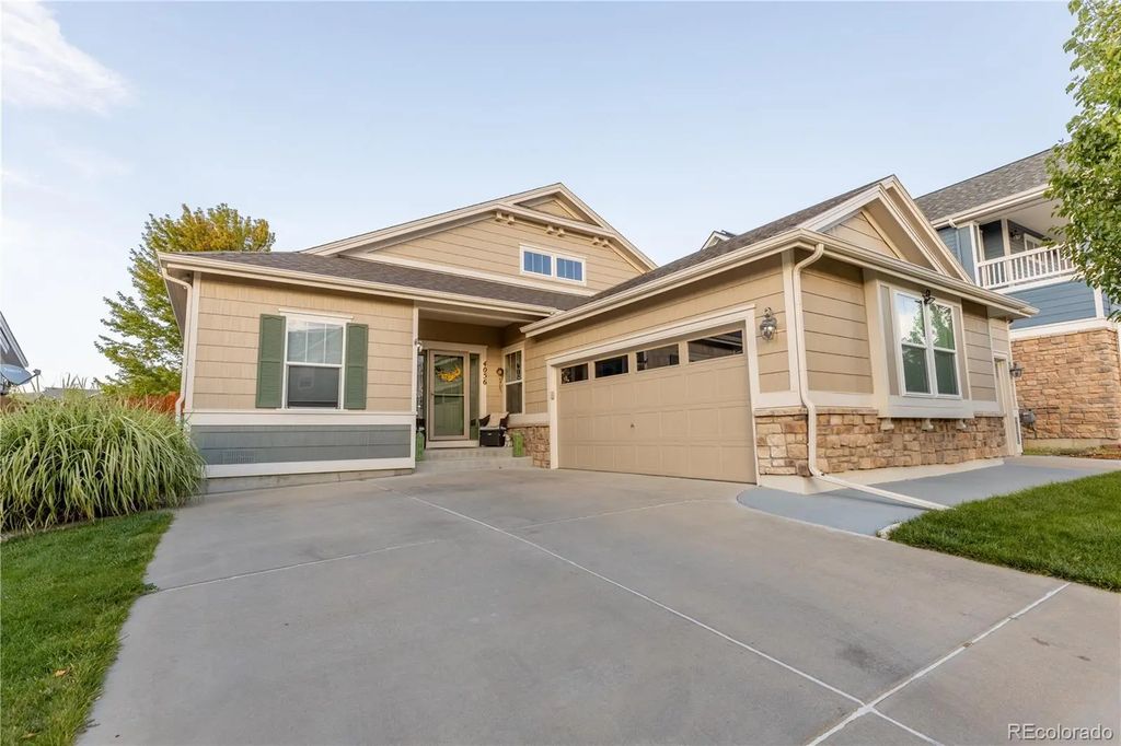 4056 S Liverpool Way, Aurora