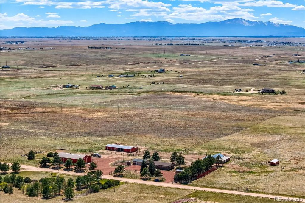 21295 E Us Highway 24, Peyton