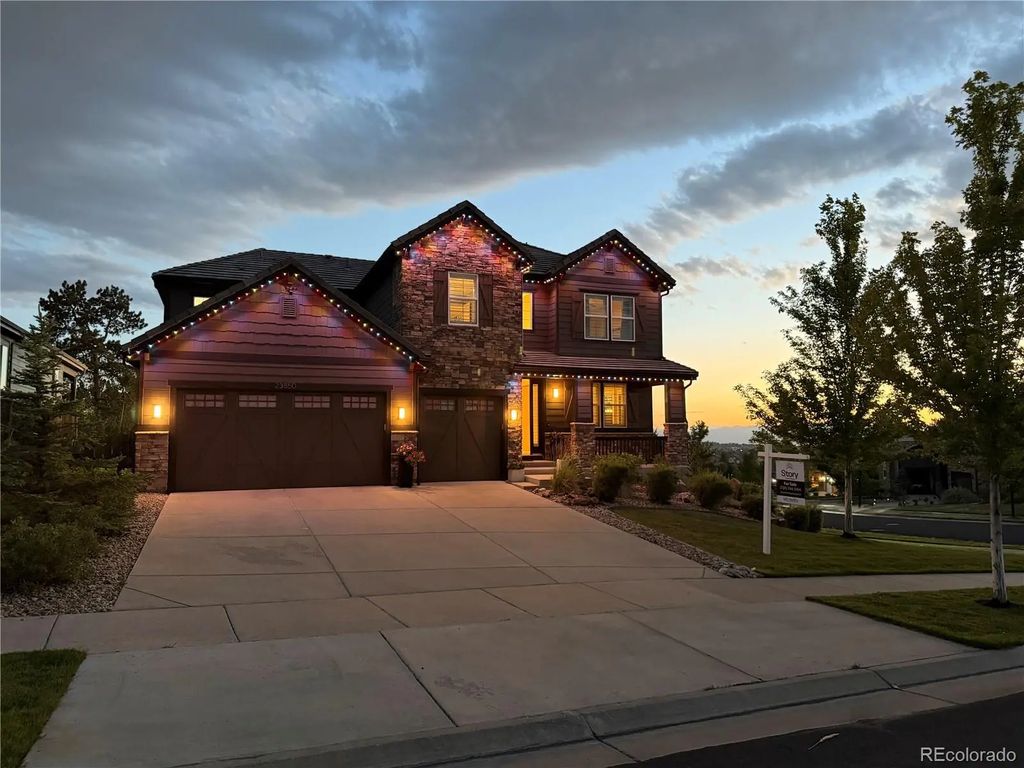 23850 E Ontario Place, Aurora