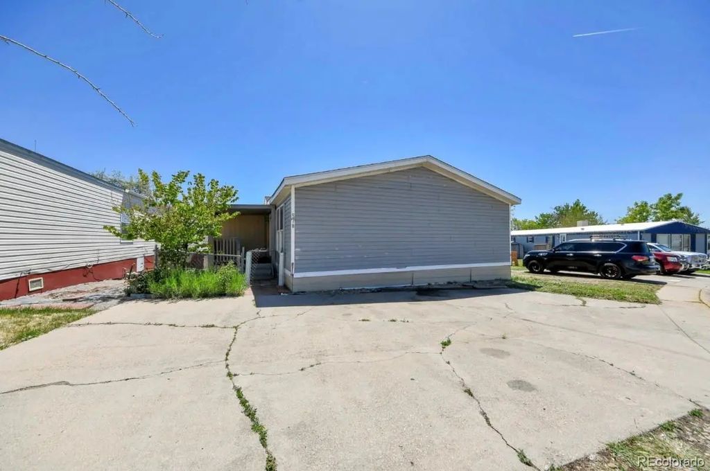 4210 E 100th Avenue, Thornton