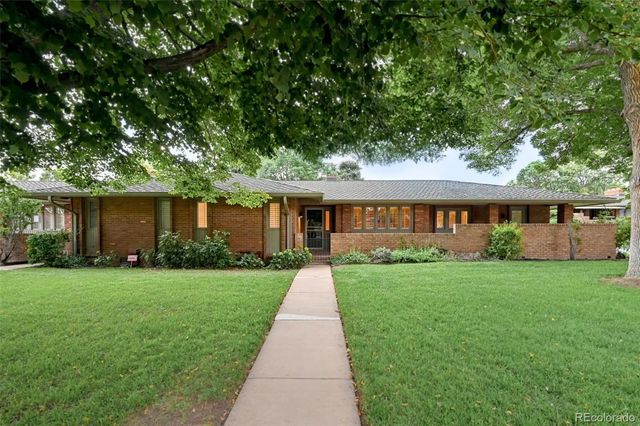 3428 S Race Street, Englewood