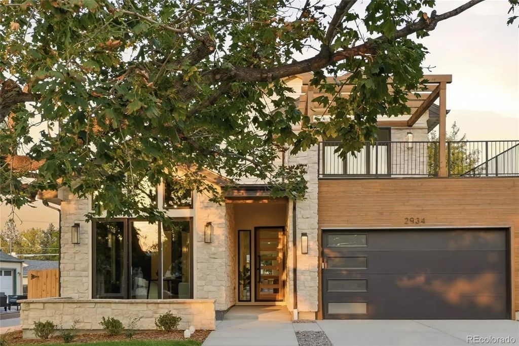 2934 S Bellaire Street, Denver