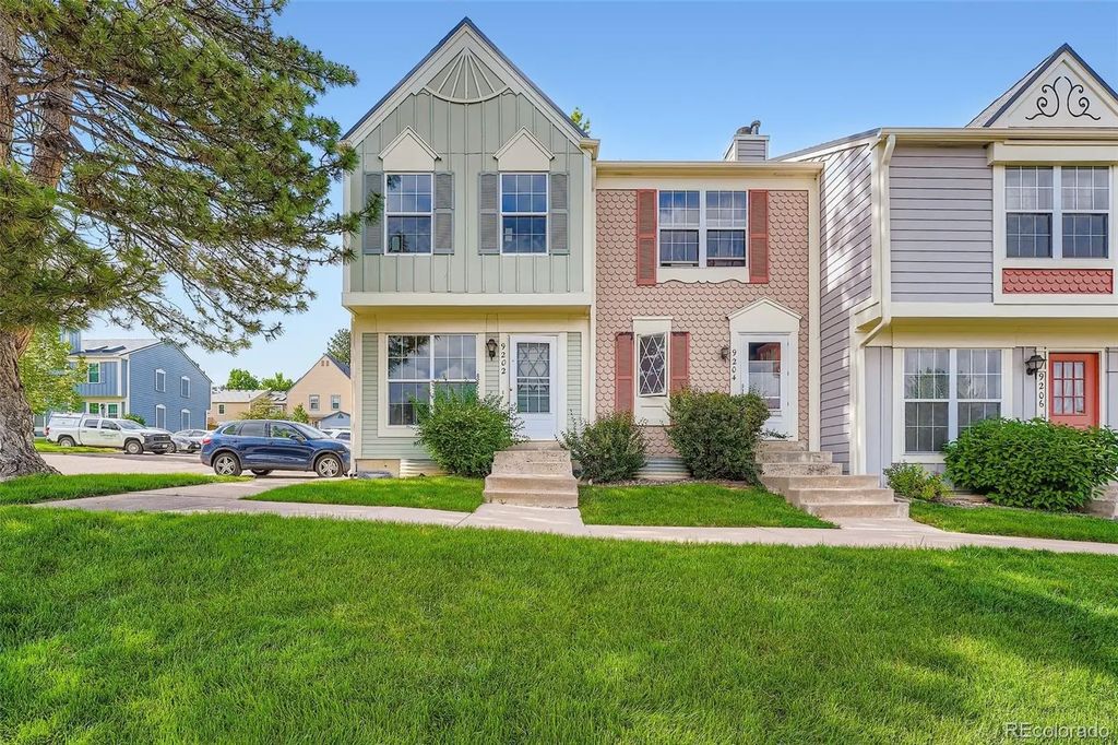 9202 W Ontario Drive, Littleton
