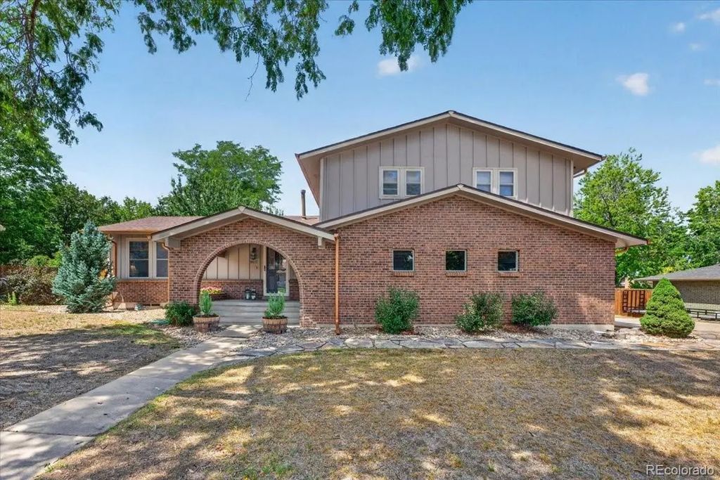 8117 S Lamar Court, Littleton