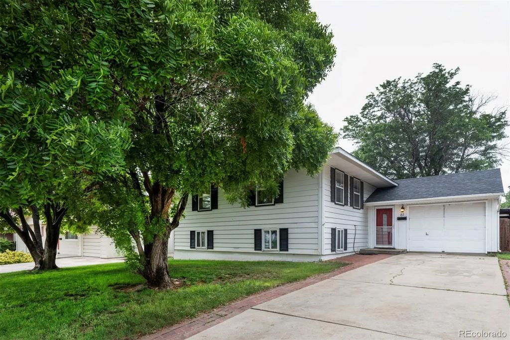 61 Louis Nelson Road, Pueblo