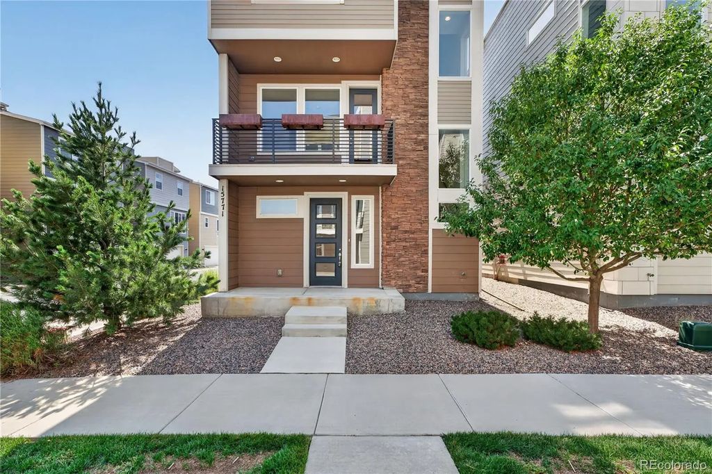 15771 E Broncos Place, Englewood