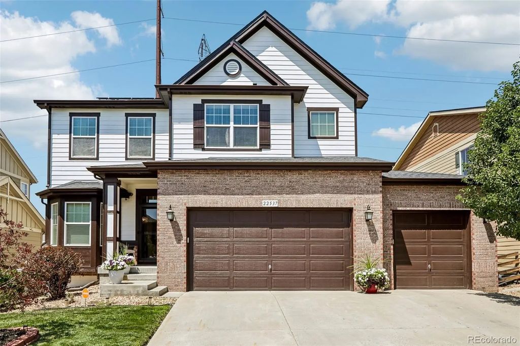 22537 E Union Circle, Aurora