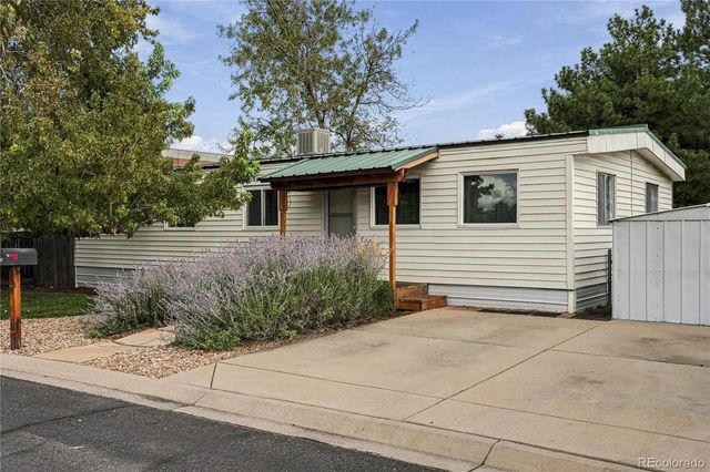 8584 Garfield Court, Denver