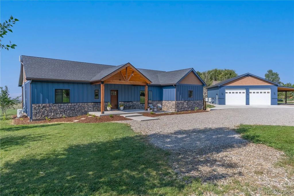 892 County Road 250, Silt
