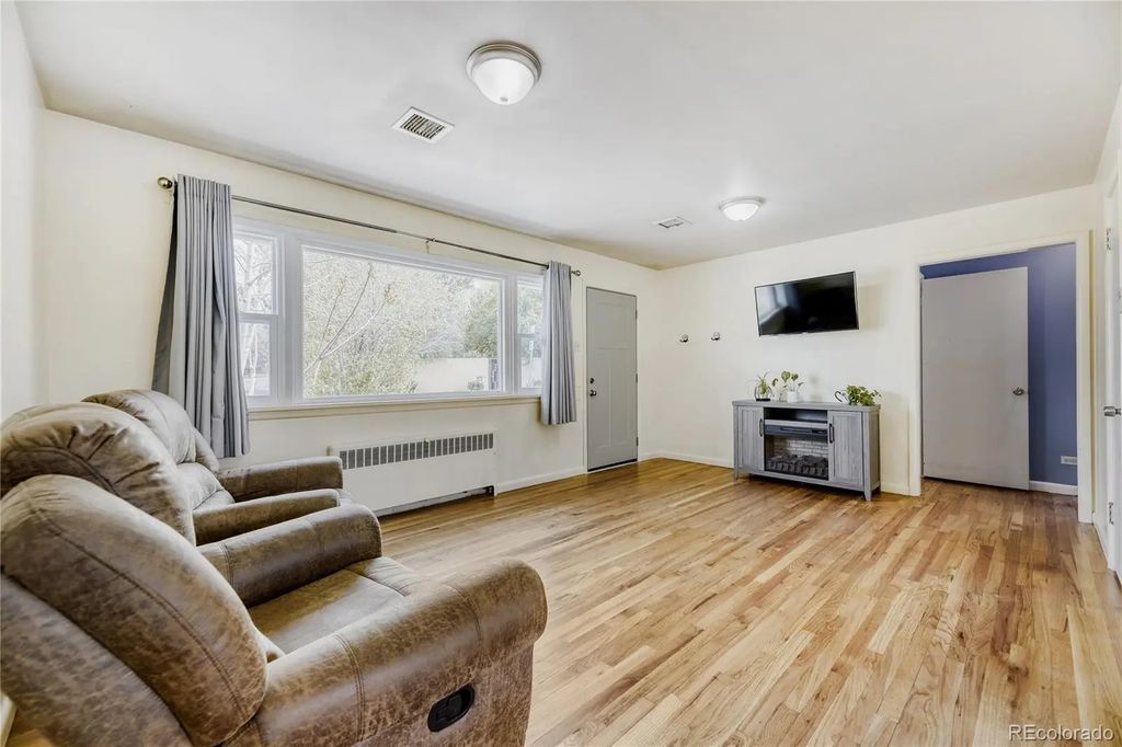 5101 S Washington Street, Littleton