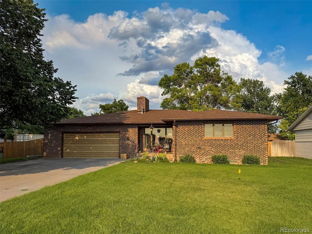 870 15th Street, Burlington