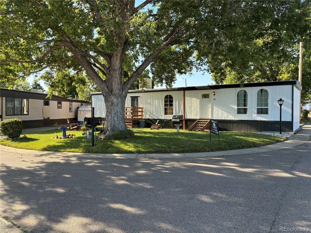 80 Zeta Street, Golden