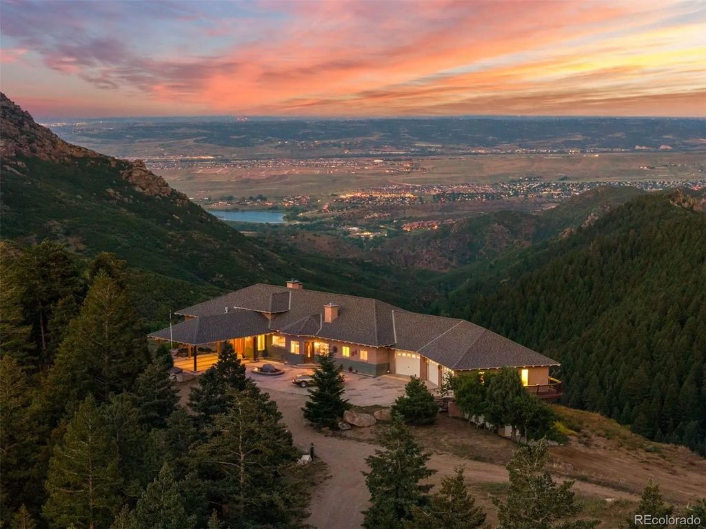 12868 Cottonwood Road, Littleton