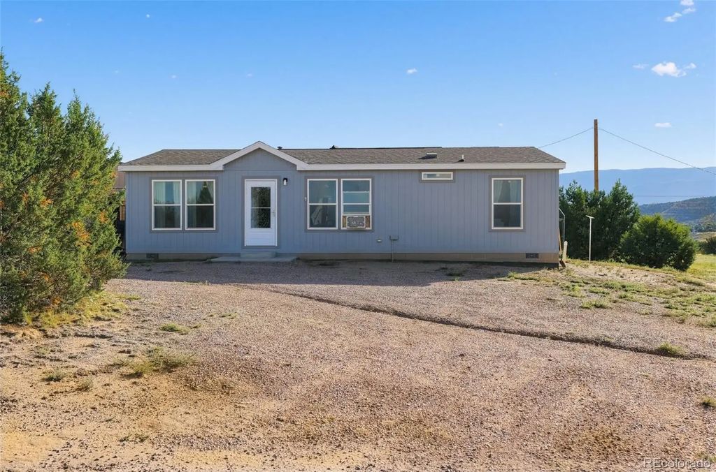 215 N Quail Court, Rockvale