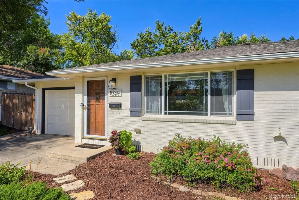 1039 Sunset Street, Longmont