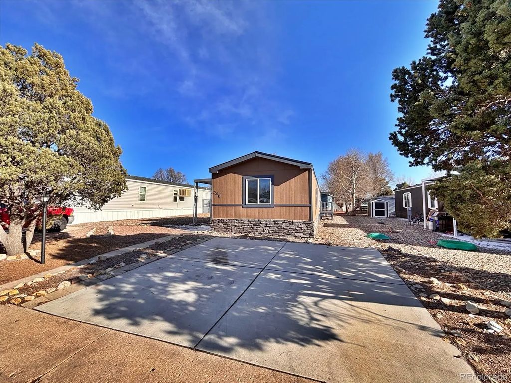 1095 Western Drive, Colorado Springs