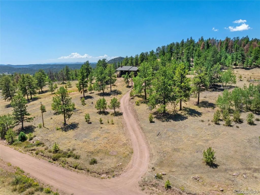 841 Plateau Drive, Guffey