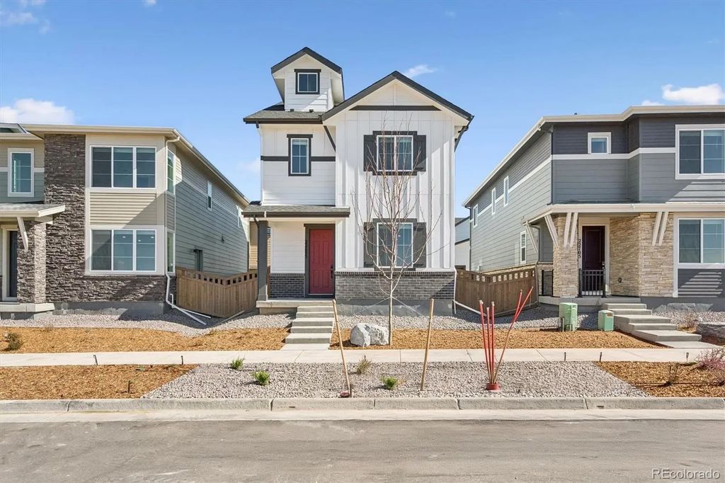 22695 E 47th Avenue, Aurora