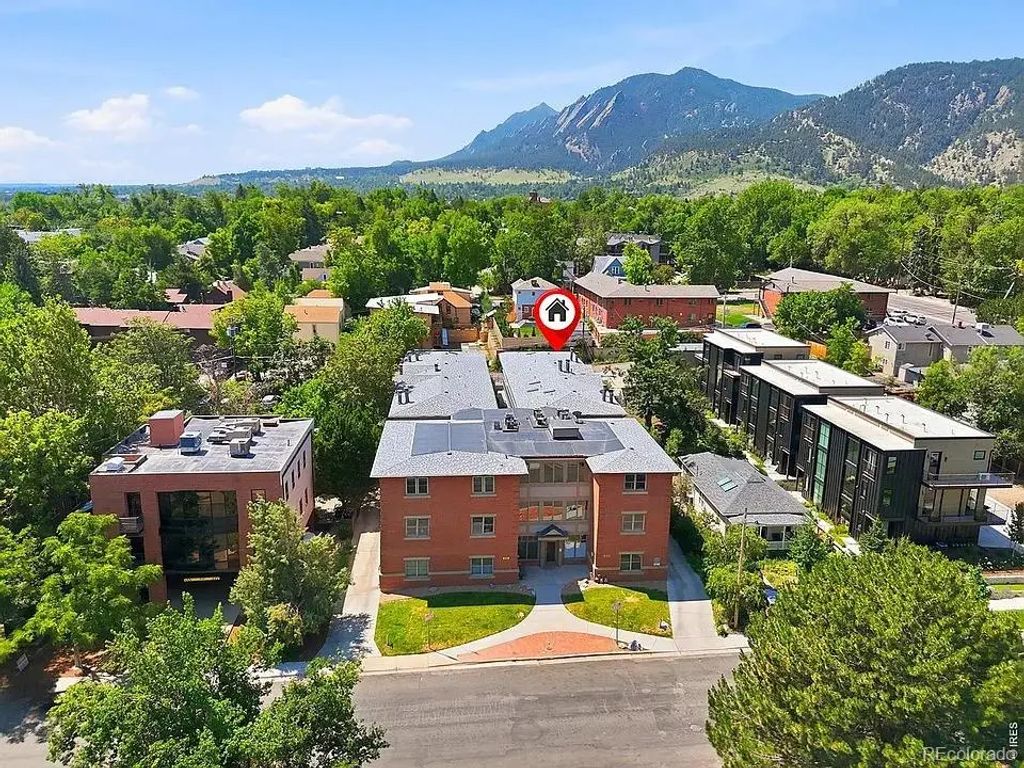 948 North Street 17, Boulder