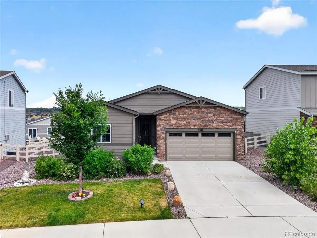 5374 Trails Edge Lane, Castle Rock