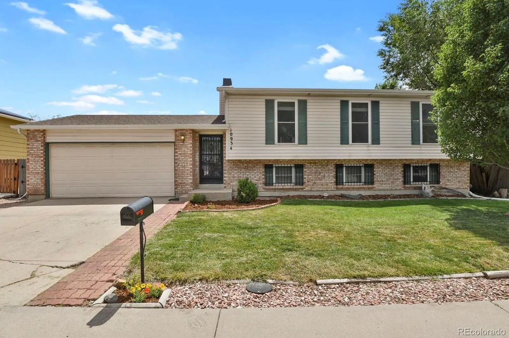 10934 Birch Drive, Thornton