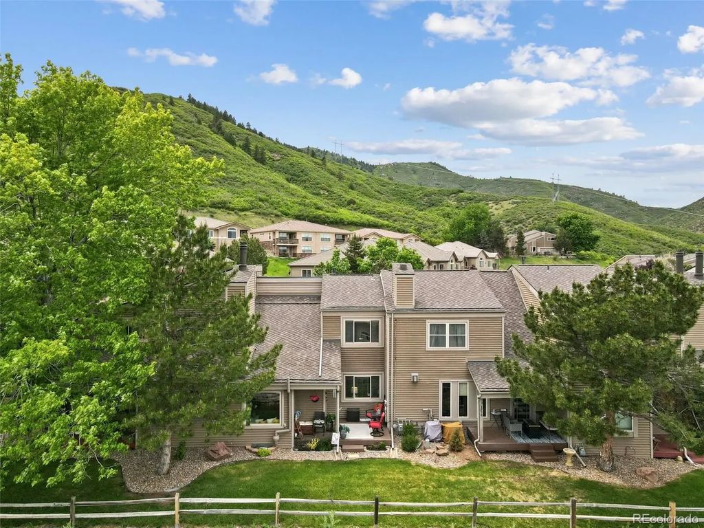 6948 Buckskin Drive, Littleton