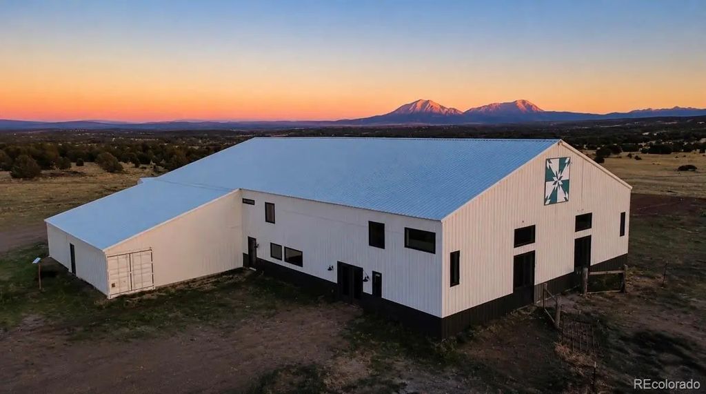 2911 County Road 524, Walsenburg